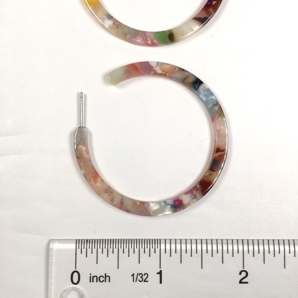 Resin Tortoise Shell Hoop Dangle Earrings - Picture 3 of 3